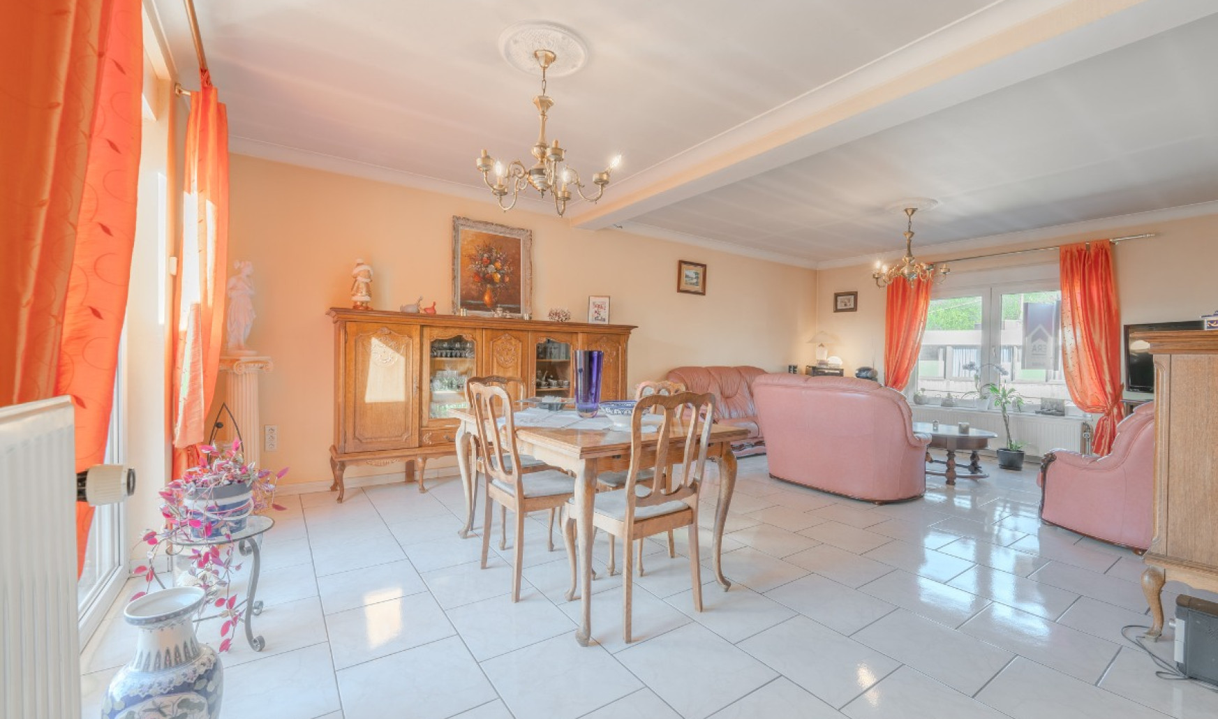 Maison de Commerce Idéale Proche de Toutes Commodités € 279 000 ERA